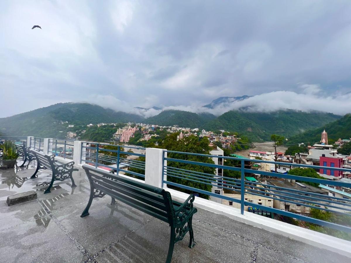 Hotel Manikut Rishikesh Exterior photo