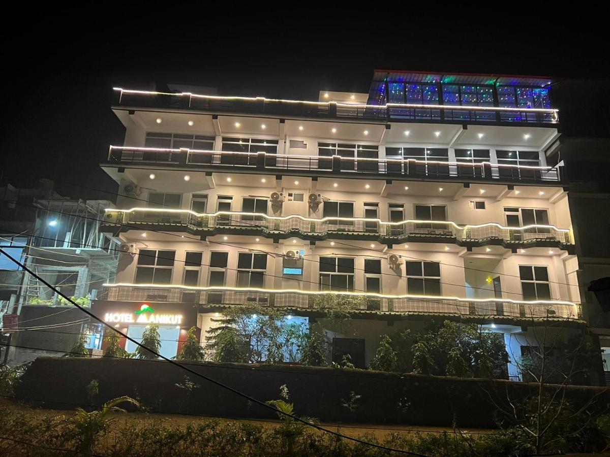 Hotel Manikut Rishikesh Exterior photo