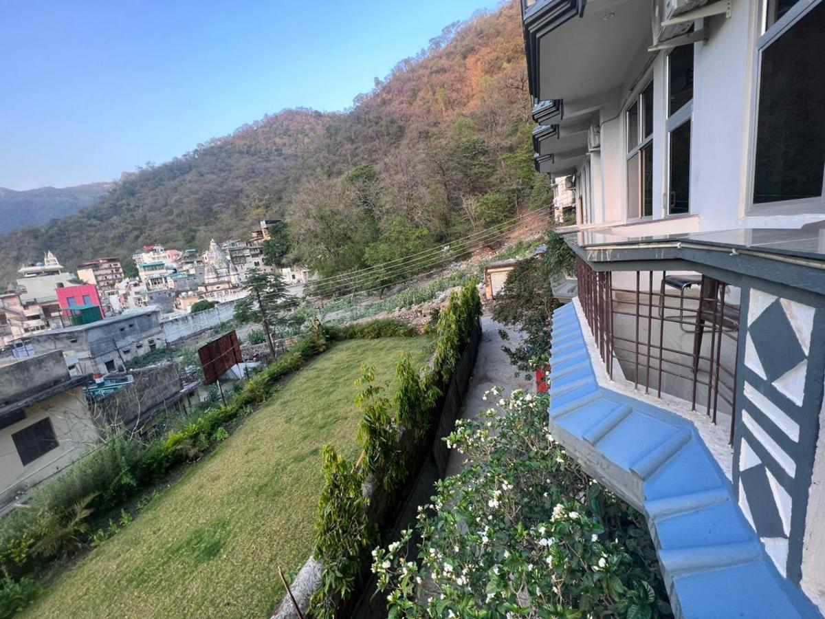 Hotel Manikut Rishikesh Exterior photo