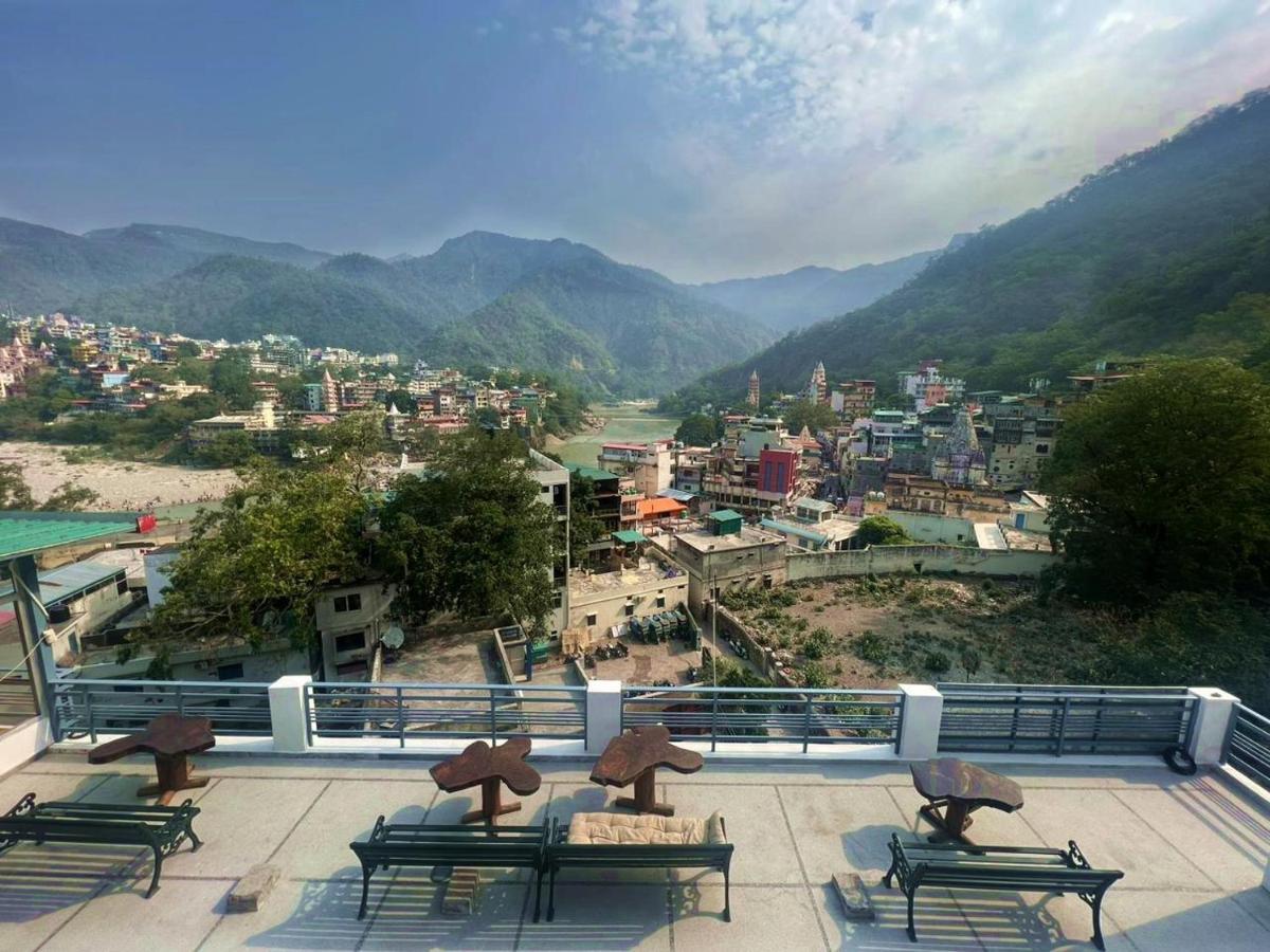 Hotel Manikut Rishikesh Exterior photo