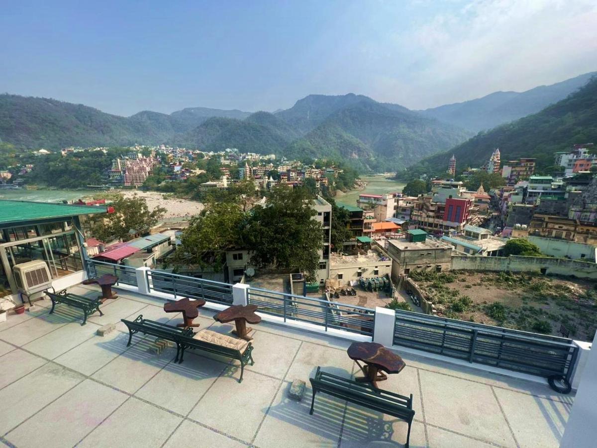 Hotel Manikut Rishikesh Exterior photo