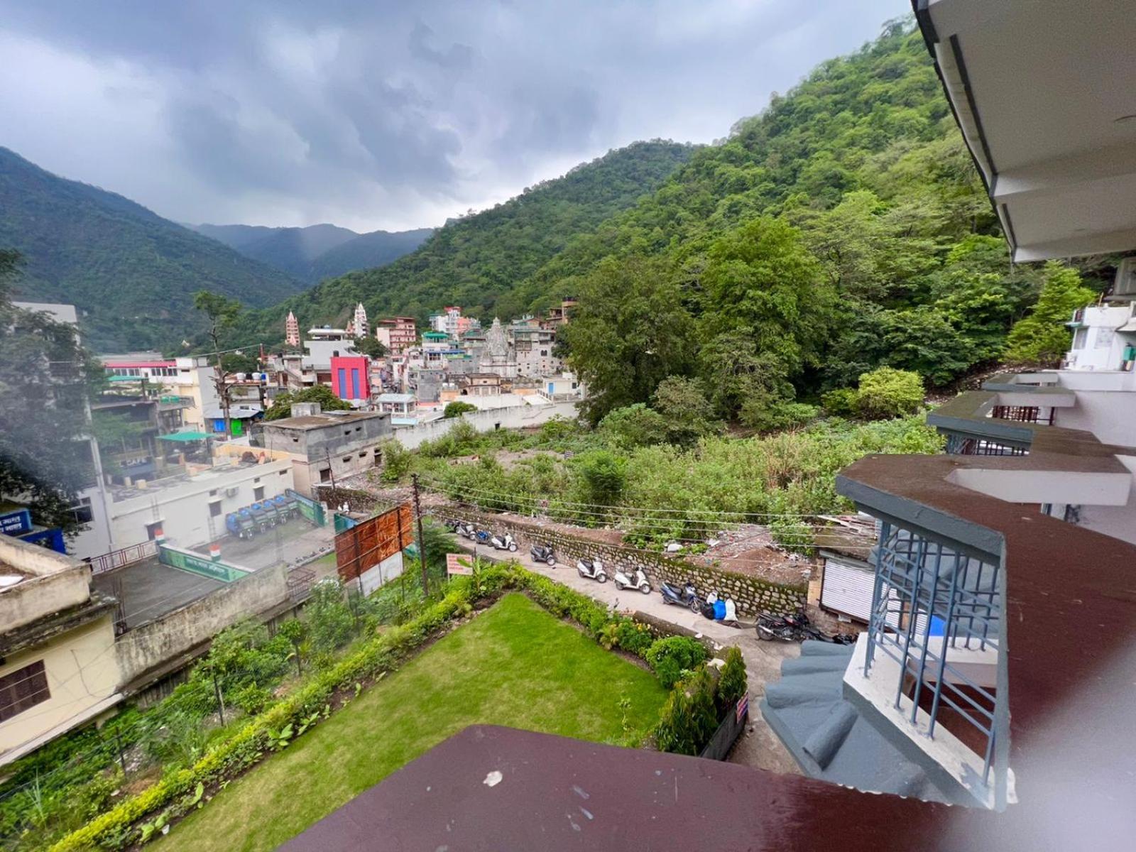 Hotel Manikut Rishikesh Room photo